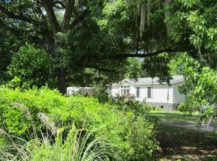 7760 E Suwannee St, Trenton, FL 32693