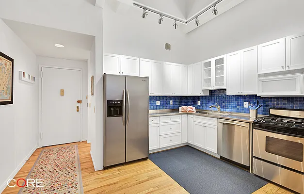 Sold by CORE | media 17