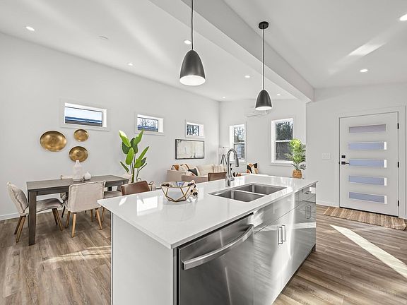 5th image of 3025 Royston Rd #22