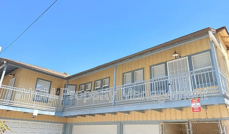 202 E Walnut St #216 — Photo 3