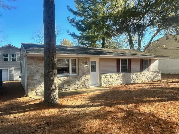 317 Iroquois Trl, Browns Mills, NJ 08015