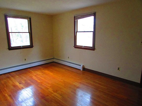5th image of 34 Garden St #A