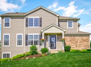 9879 Cummings St, Huntley, IL 60142