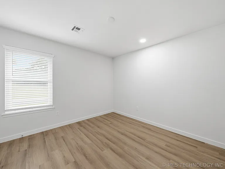 6360 S 29th West Pl — Photo 18