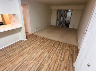 44315 Sunnyside Dr APT 204, Sterling Heights, MI 48313