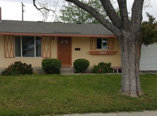 651 Skylark Ave, Los Banos, CA 93635