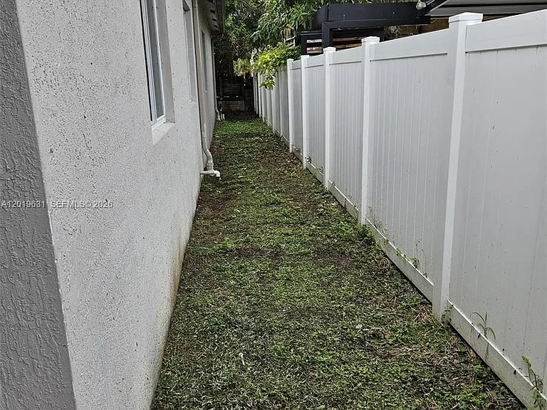1517 NE 3rd Ave #0 — Photo 19
