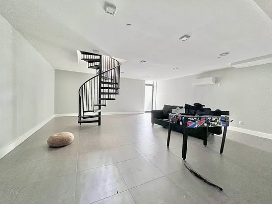 Rented by Doorway NYC, LLC | media 13