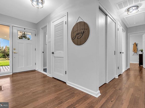 4th image of 460 2nd St