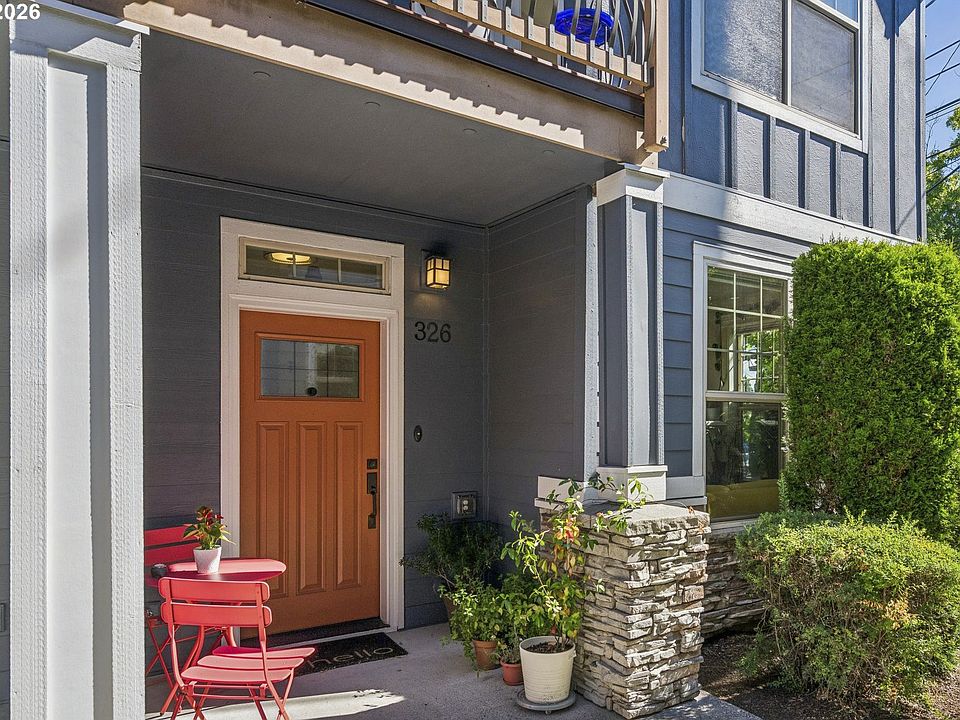 1st image of 326 NE Morgan St #8-3