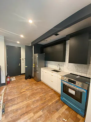 Rented by EXR | media 18