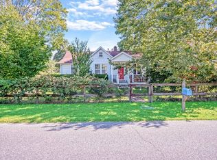 165 Huntington Dr, Mastic Beach, NY 11951