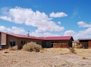 7 Canyon Dr, Laguna, NM 87026