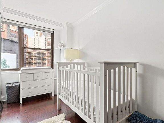 4th image of 225 E 36th St APT 6O