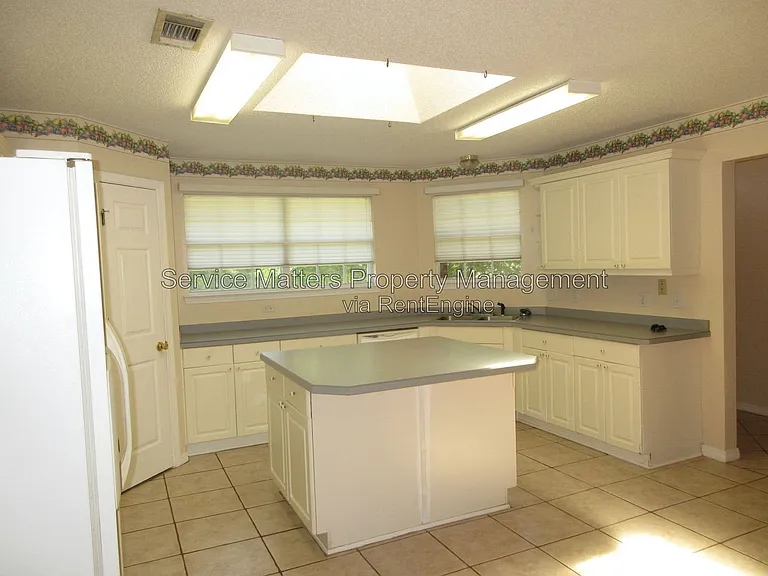 3714 Deer Creek Ln — Photo 6