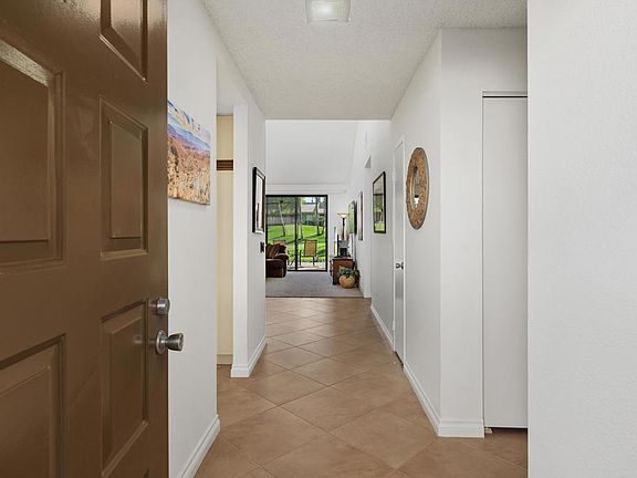 4th image of 76495 Daffodil Dr