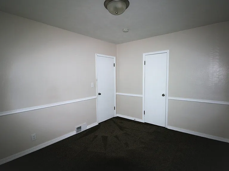 445 Waverly Rd — Photo 11