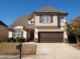 904 New Charleston Dr, Fuquay Varina, NC 27526