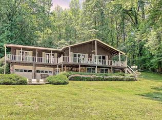 257 McCracken Cv, Hayesville, NC 28904