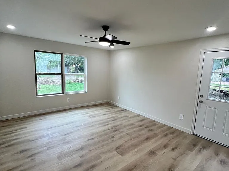 719 English St — Photo 9