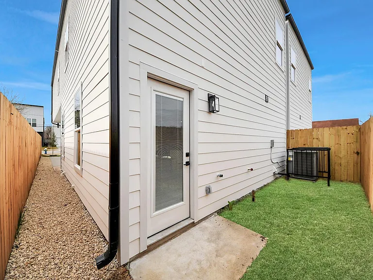 3535 Amos St — Photo 38