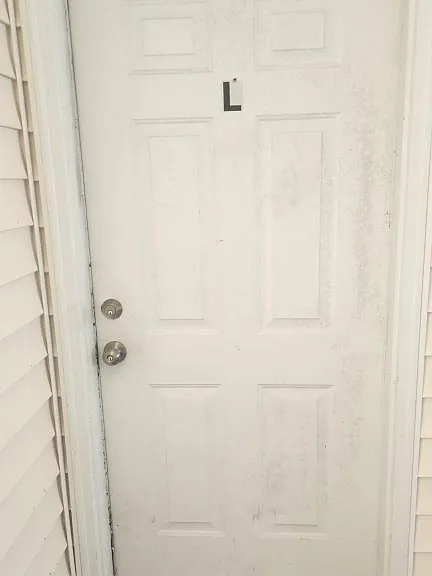 476 River Oaks Dr #64L — Photo 2