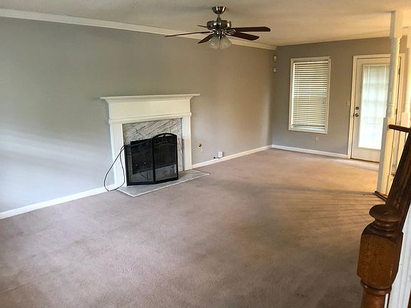 4th image of 572 Shoal Cir