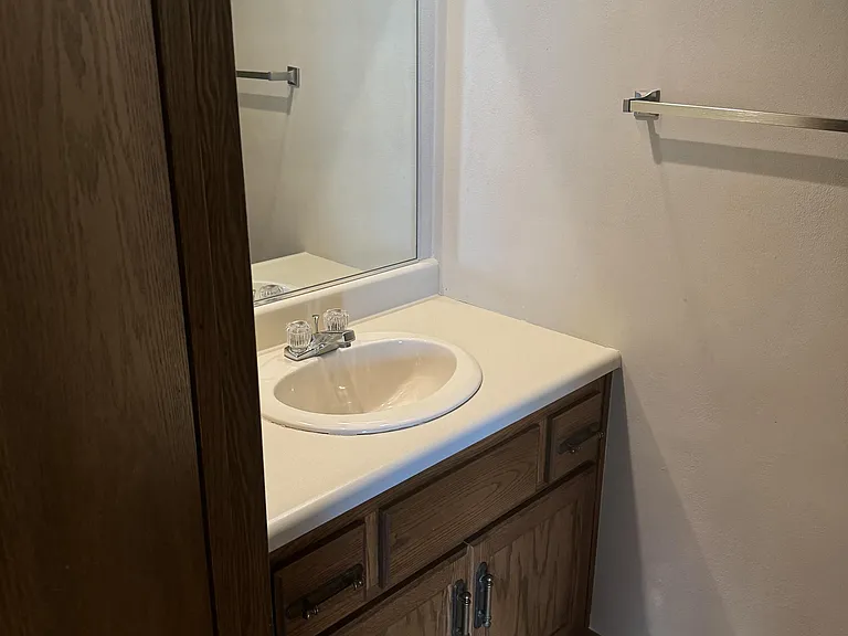 8 Continental Ct — Photo 24
