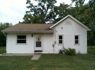222 S Iowa St, Atwood, IL 61913