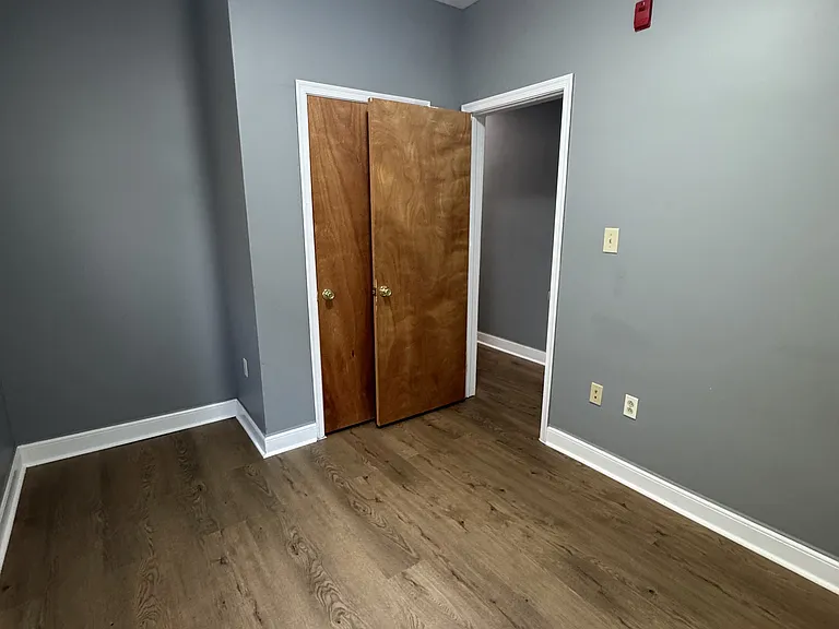 4608 Woodland Ave #3F — Photo 8