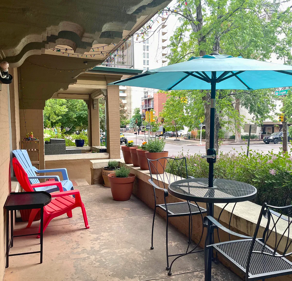 2 bed, 980 sqft, $2,400 — Photo 2