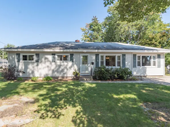2 Riverview Street, Nashua, NH 03064