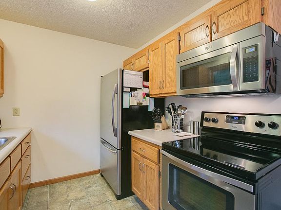5th image of 2545 Cochrane Dr