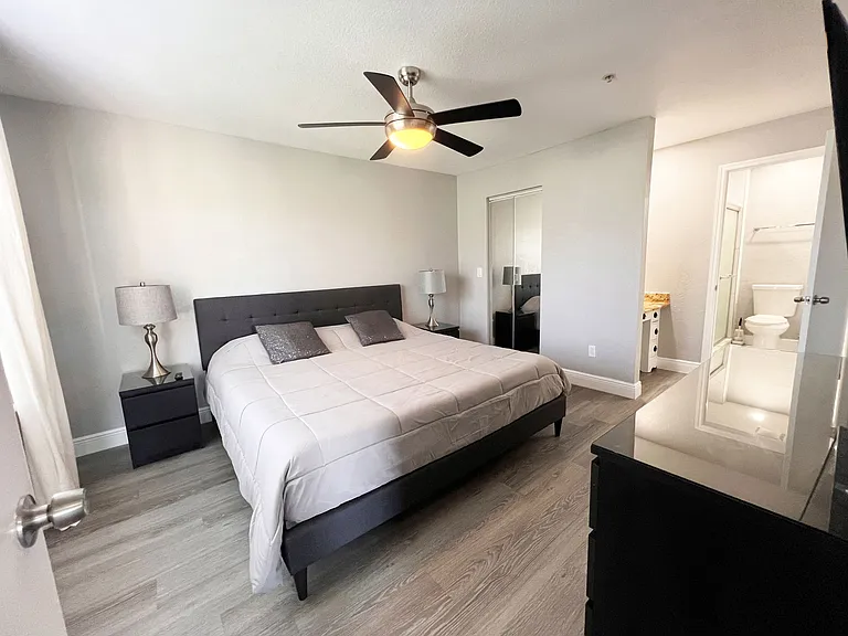 7340 Westpointe Blvd — Photo 11