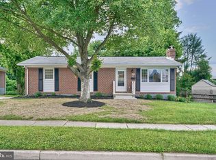 206 Chantrey Rd, Lutherville Timonium, MD 21093