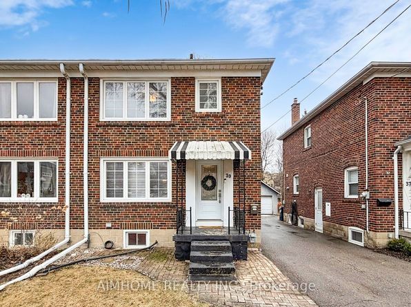 39 Brentcliffe Rd, Toronto, ON M4G 3Y4