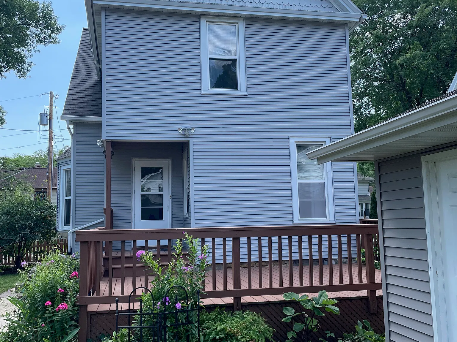 5 bed, 1.5 bath, 1923 sqft, $4,500 — Photo 2