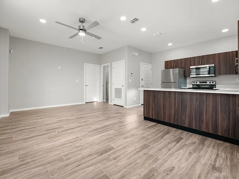 3705 Walnut Ave #1 — Photo 10