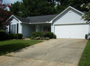 402 Charleston Ln, Dothan, AL 36301