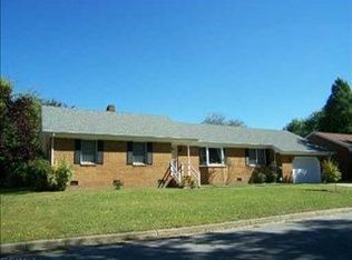 3636 Point Elizabeth Dr, Chesapeake, VA 23321