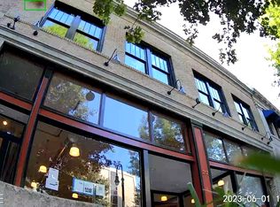 212 S Center St #202, Statesville, NC 28677