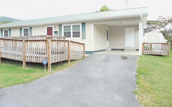 1st image of 308 Locust Ct