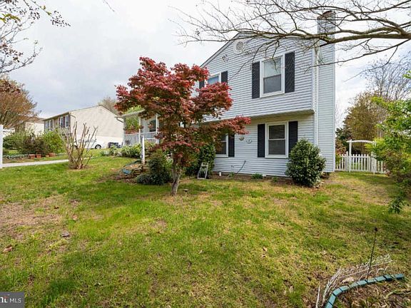 3rd image of 704 Avis Dr
