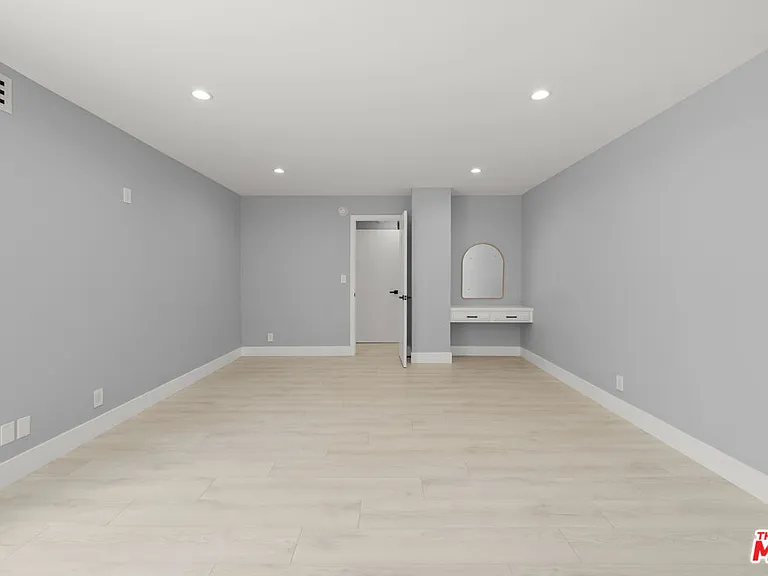 441 N Oakhurst Dr #206 — Photo 16