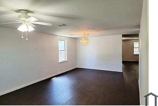 4th image of 2600 Horizon Way