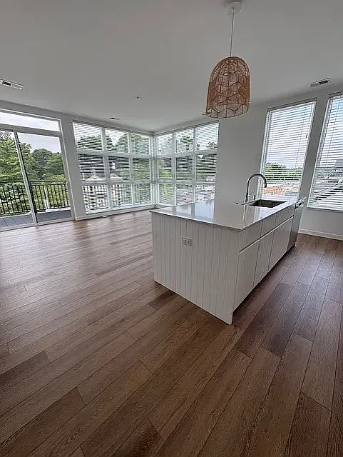 The District — Photo 2