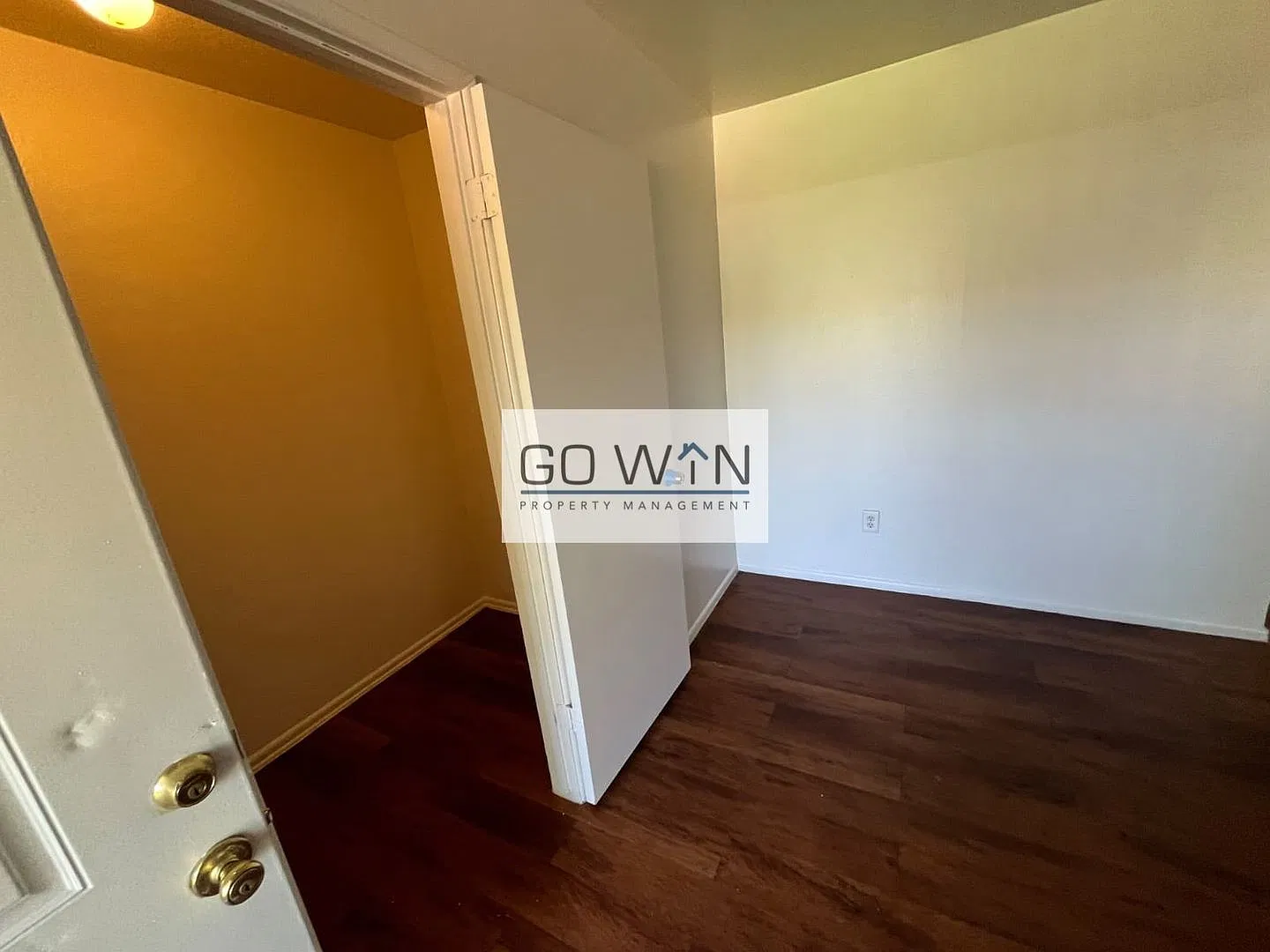 1944 W Amelia Ave — Photo 3