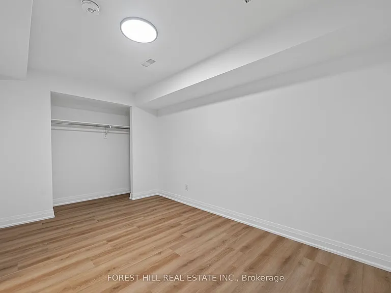 221 Churchill Ave #R — Photo 21