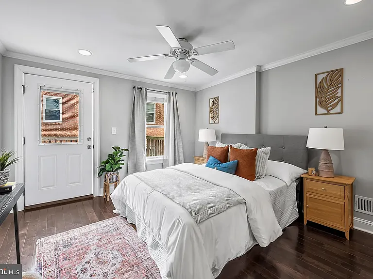 1011 Patapsco St — Photo 12