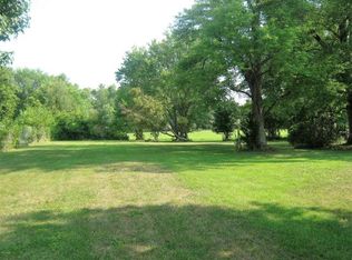 12580 N Sparrow Ln, Mount Vernon, IL 62864